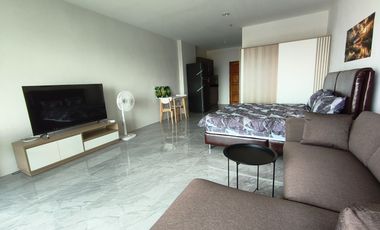 For sale studio condo in Pratumnak, Pattaya