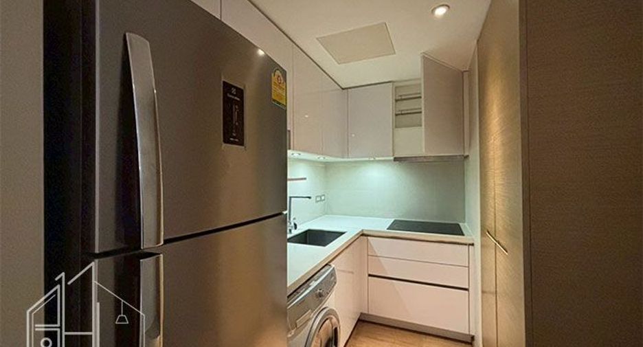 For rent 1 bed condo in Pathum Wan, Bangkok