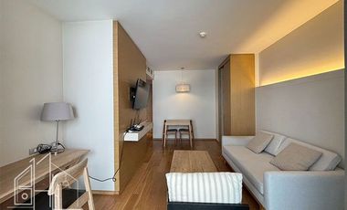 For rent 1 bed condo in Pathum Wan, Bangkok