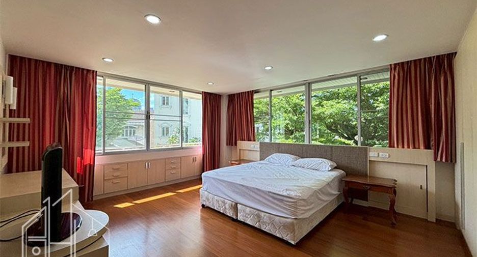 Condo en alquiler de 3 habitaciones en Khlong Toei, Bangkok