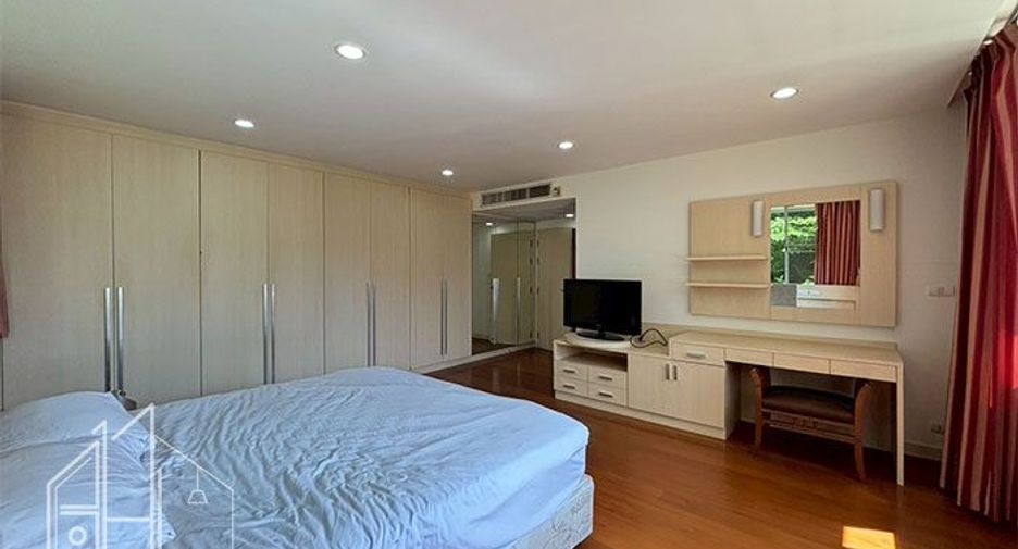 Condo en alquiler de 3 habitaciones en Khlong Toei, Bangkok