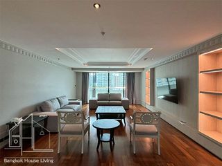 For rent 3 bedrooms condo in Watthana, Bangkok