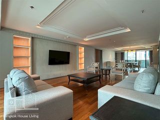 For rent 3 bedrooms condo in Watthana, Bangkok