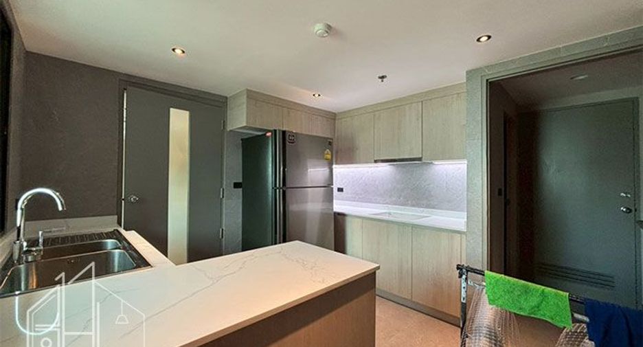 Condo en alquiler de 3 habitaciones en Watthana, Bangkok
