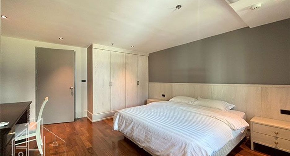 Condo en alquiler de 3 habitaciones en Watthana, Bangkok