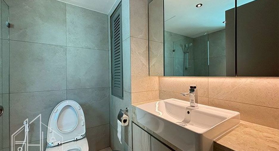 Condo en alquiler de 3 habitaciones en Watthana, Bangkok