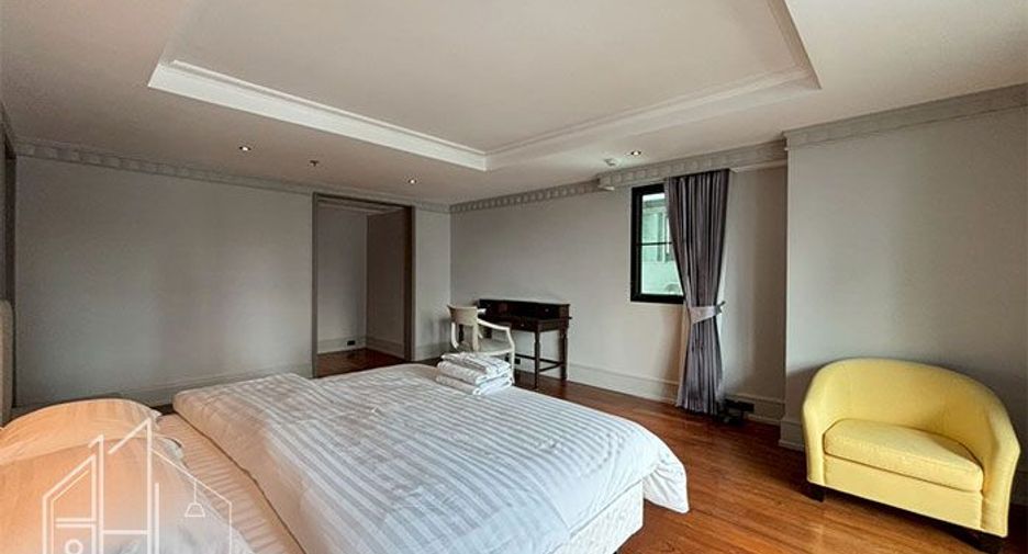 Condo en alquiler de 3 habitaciones en Watthana, Bangkok