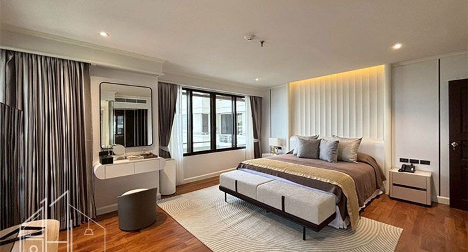 For rent 4 bedrooms condo in Khlong Toei, Bangkok