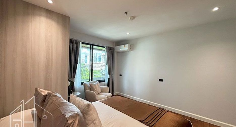 For rent 4 bedrooms condo in Khlong Toei, Bangkok