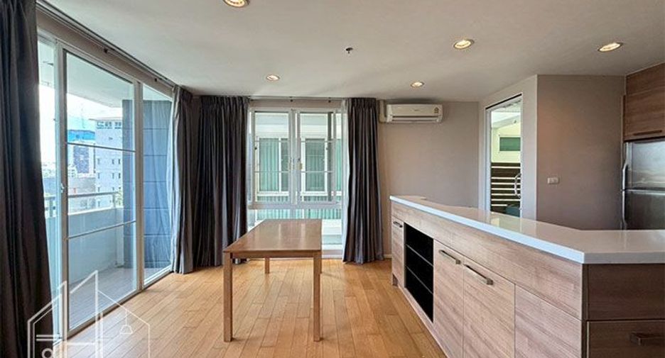 For rent 2 ベッドルーム condo in Watthana, Bangkok
