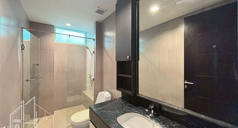 For rent 2 ベッドルーム condo in Watthana, Bangkok
