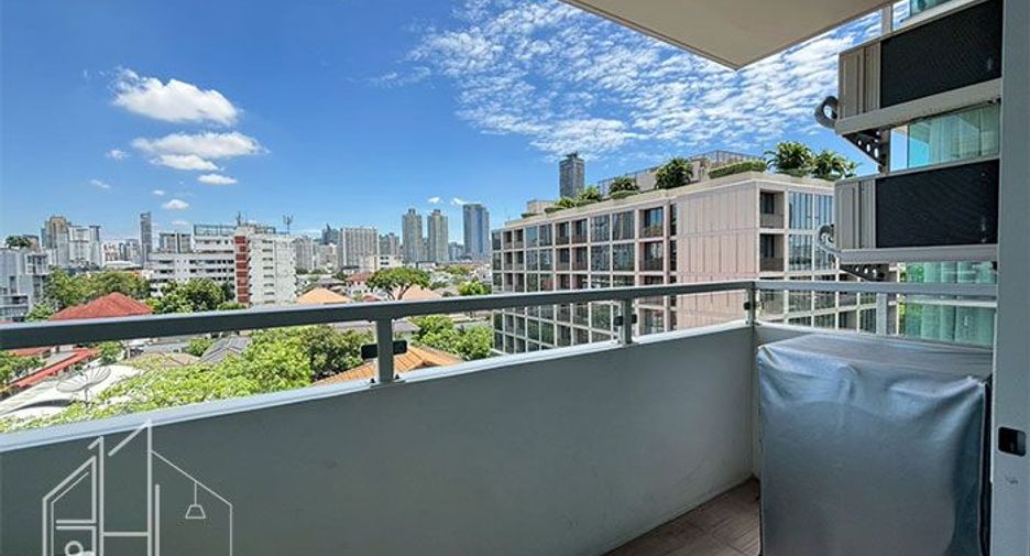 For rent 2 ベッドルーム condo in Watthana, Bangkok