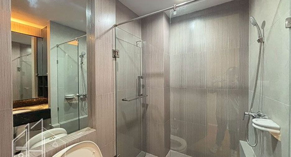 For rent 2 ベッドルーム condo in Watthana, Bangkok