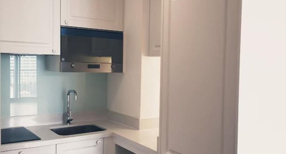 For rent 2 bedrooms condo in Watthana, Bangkok