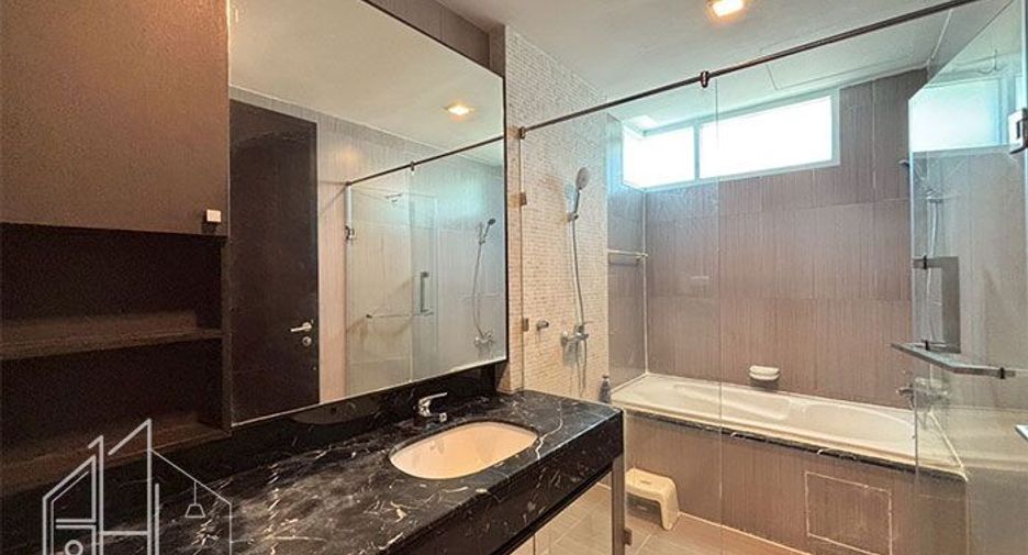 For rent 2 ベッドルーム condo in Watthana, Bangkok