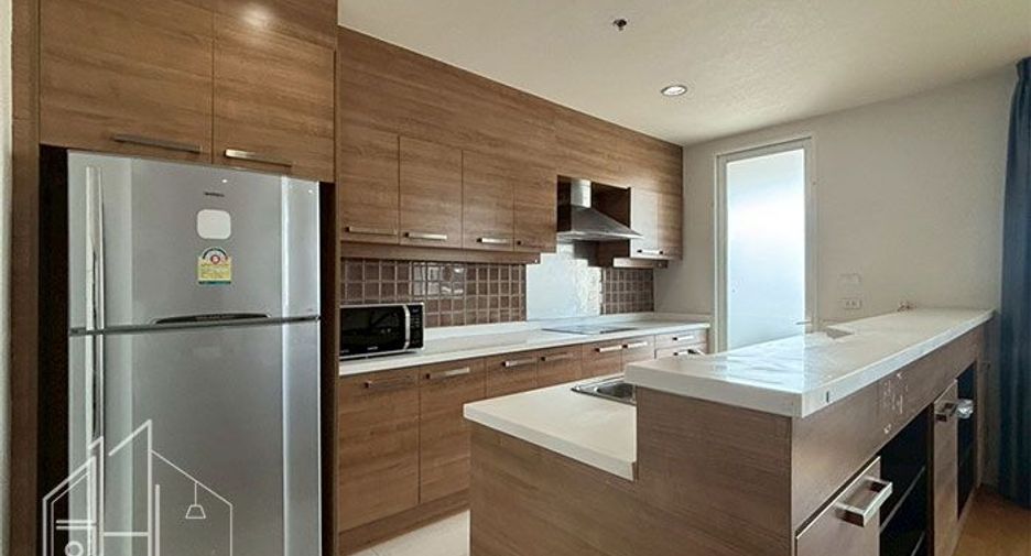 For rent 2 ベッドルーム condo in Watthana, Bangkok