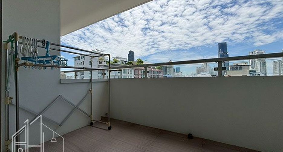 For rent 2 ベッドルーム condo in Watthana, Bangkok