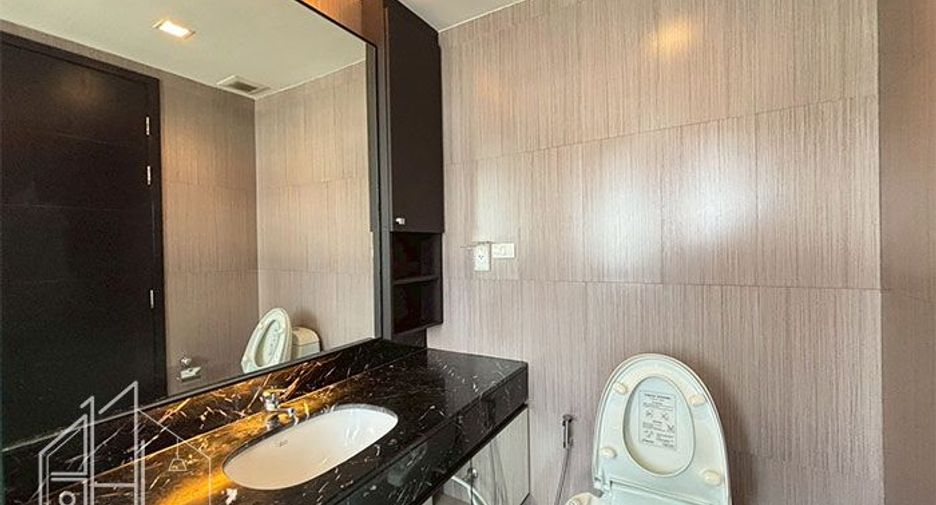 For rent 2 ベッドルーム condo in Watthana, Bangkok