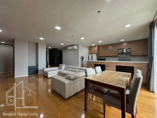 For rent 2 bedrooms condo in Watthana, Bangkok