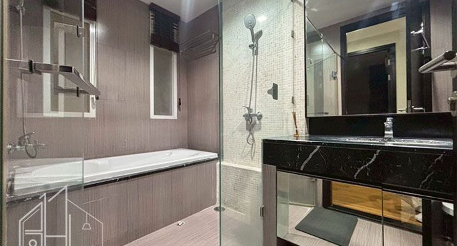 For rent 2 ベッドルーム condo in Watthana, Bangkok