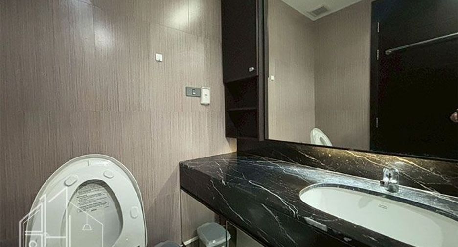 For rent 2 ベッドルーム condo in Watthana, Bangkok