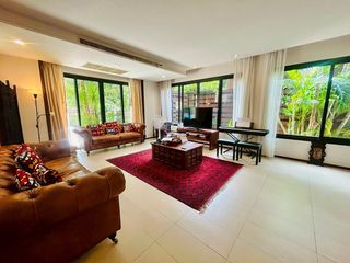 出租 5 卧室 独立屋 在 Khlong Toei, 曼谷