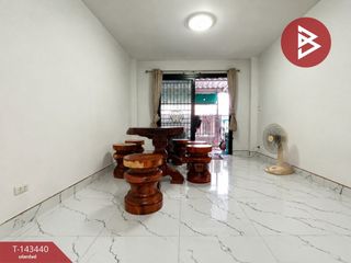 Casa adosada en venta de 3 habitaciones en Phan Thong, Chonburi