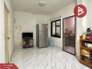 Casa adosada en venta de 3 habitaciones en Phan Thong, Chonburi
