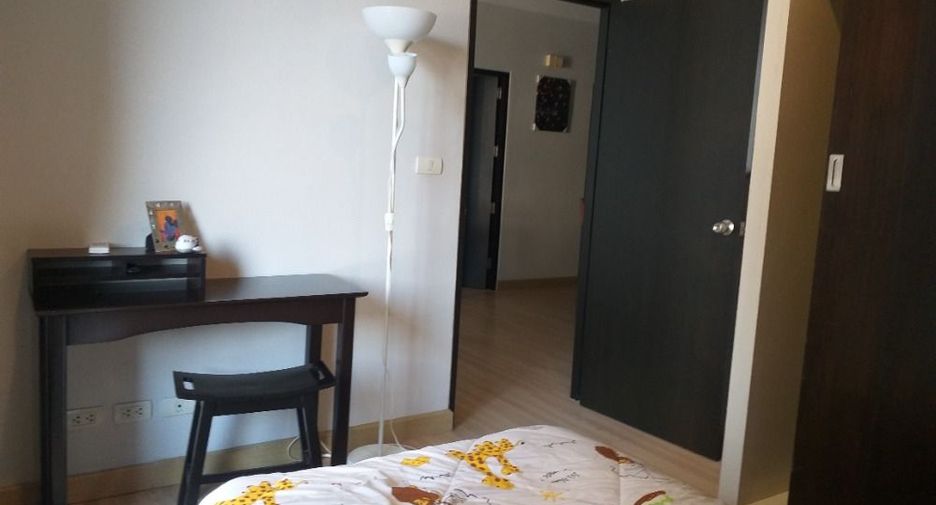 For rent 2 bedrooms condo in Watthana, Bangkok