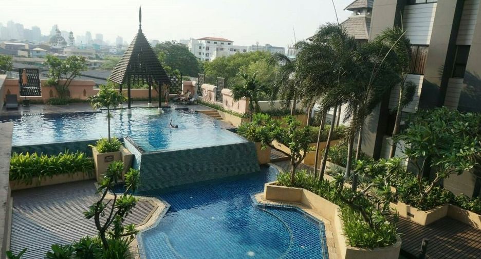 For rent 2 bedrooms condo in Watthana, Bangkok