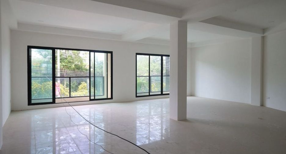 Local comercial en alquiler de 4 habitaciones en East Pattaya, Pattaya