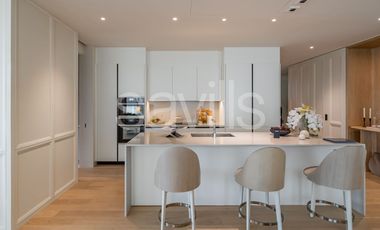 For sale 3 bedrooms condo in Khlong Toei, Bangkok