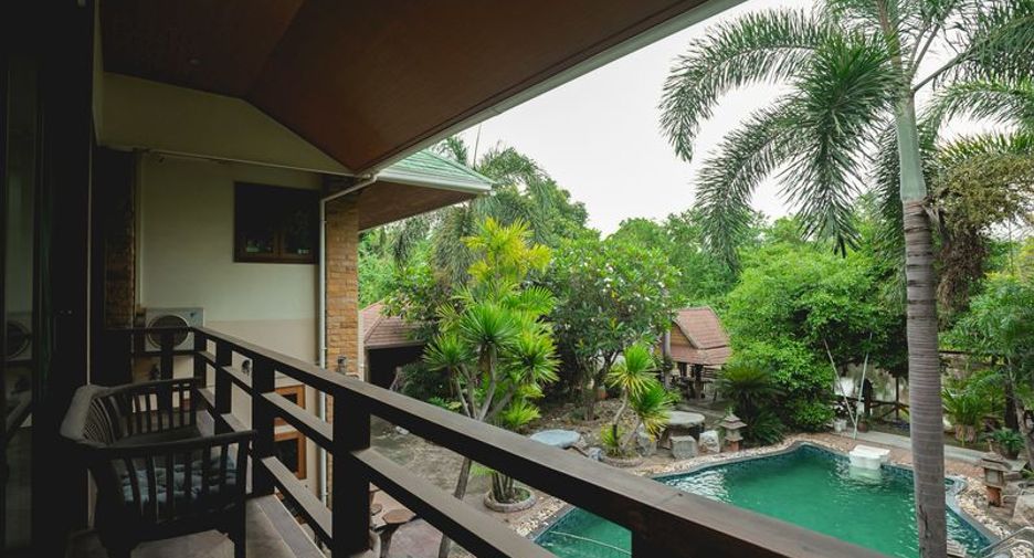For sale 6 bedrooms house in Si Racha, Chonburi