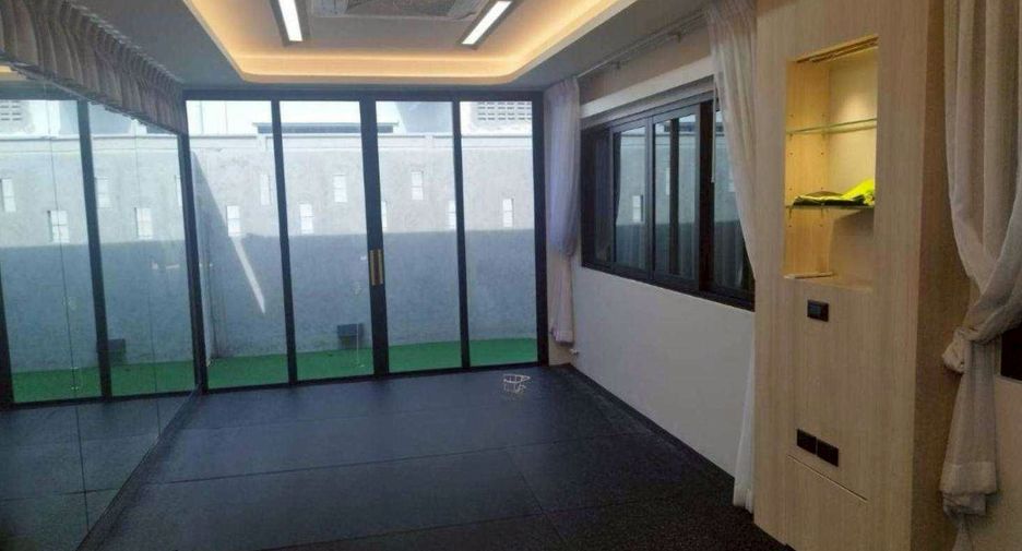 Casa en venta de 5 habitaciones en Bang Khae, Bangkok