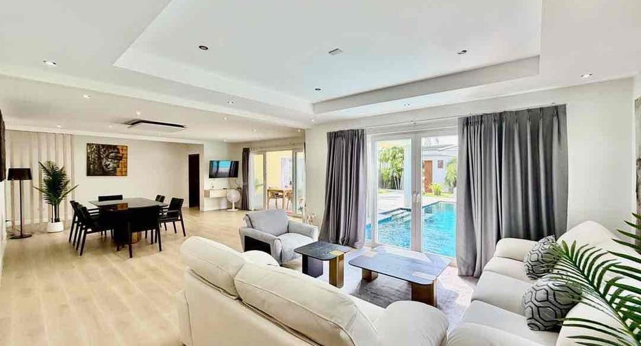 For sale そして for rent 3 ベッドルーム villa in East Pattaya, Pattaya
