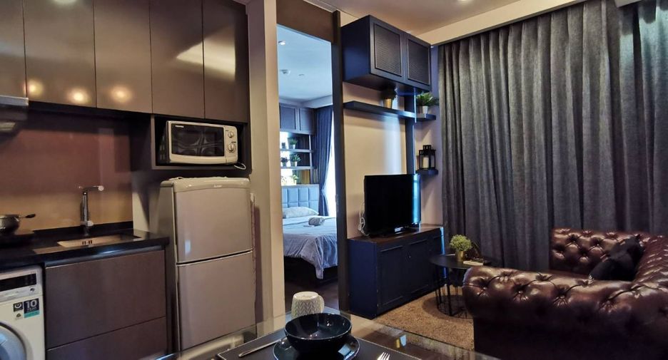 For rent 1 bed condo in Khlong Toei, Bangkok