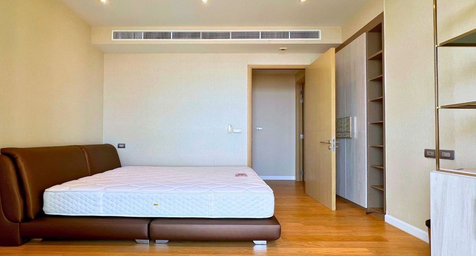 For rent 2 ベッドルーム condo in Khlong San, Bangkok