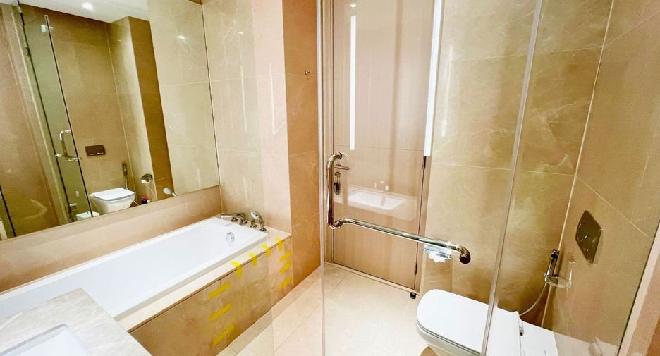 For rent 2 ベッドルーム condo in Khlong San, Bangkok
