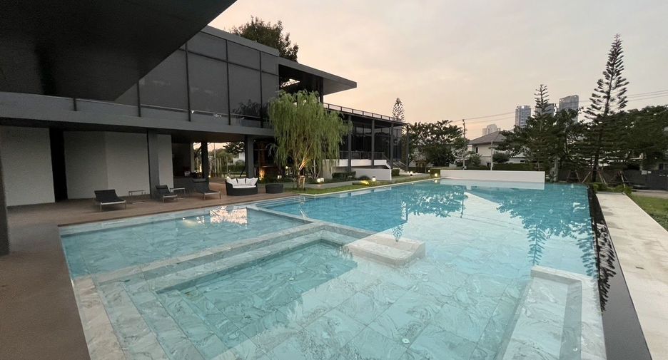 For rent 4 bedrooms house in Bang Phli, Samut Prakan