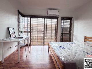 Reihenhaus zur Miete mit 3 Zimmer in Phra Khanong, Bangkok