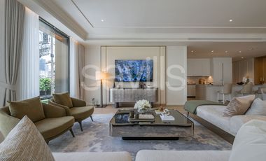For sale 3 bedrooms condo in Khlong Toei, Bangkok