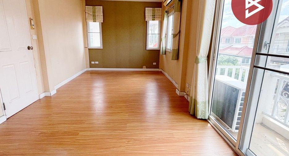 Casa en venta de 3 habitaciones en Min Buri, Bangkok