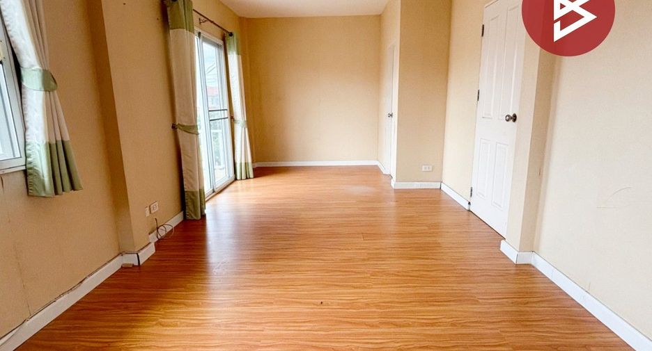 Casa en venta de 3 habitaciones en Min Buri, Bangkok