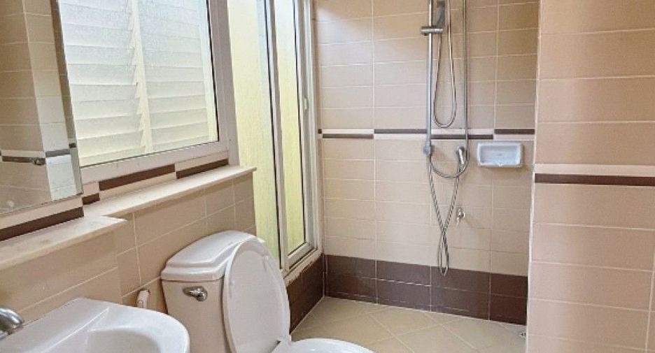 Casa en venta de 3 habitaciones en Min Buri, Bangkok