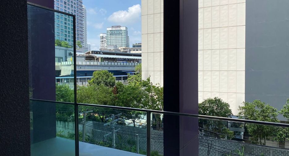 Condo en alquiler de 1 habitaciones en Khlong Toei, Bangkok