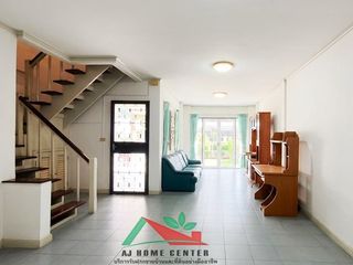 Reihenhaus zum Kauf mit 3 Zimmer in Phra Pradaeng, Samut Prakan