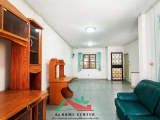 Reihenhaus zum Kauf mit 3 Zimmer in Phra Pradaeng, Samut Prakan