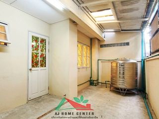 Reihenhaus zum Kauf mit 3 Zimmer in Phra Pradaeng, Samut Prakan
