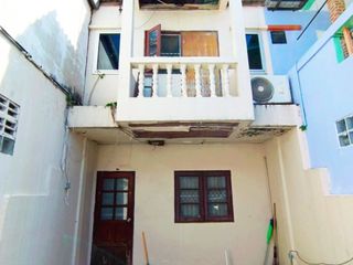 À vendre 2 chambres maison de ville à Sai Mai, Bangkok