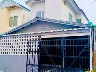 For sale 2 ベッドルーム townhouse in Phan Thong, Chonburi